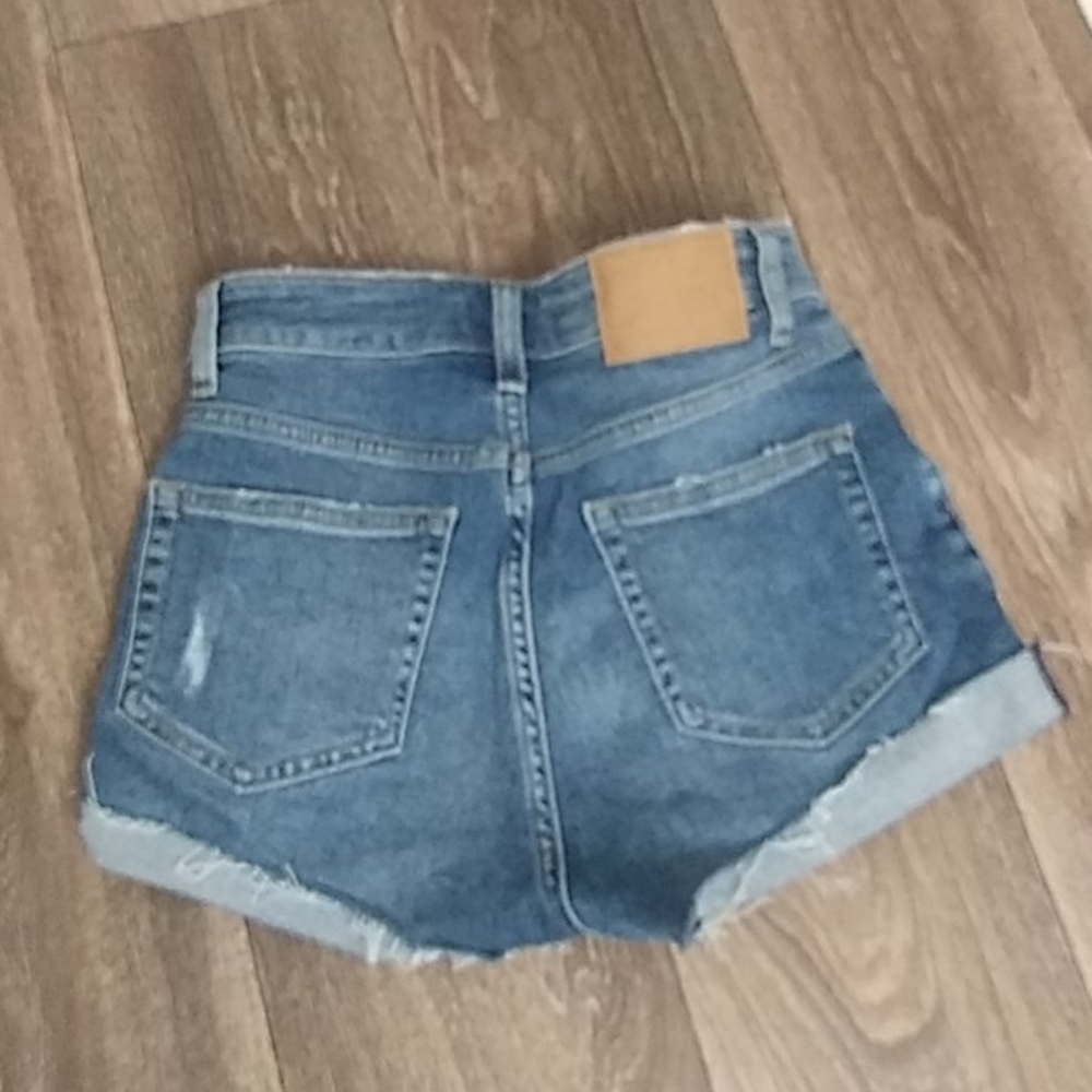 Shorts - Picture 2 of 2